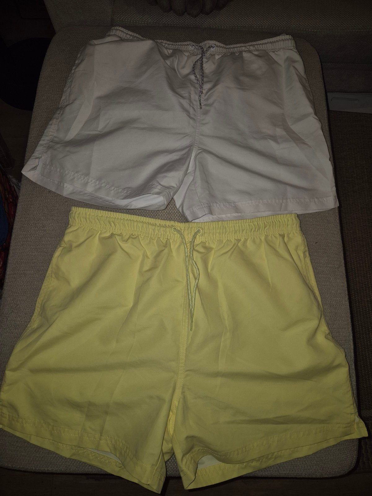 2 Primark zwemshorts, geel en wit, maat L (z.g.a.n.), Kleding | Heren, Badmode en Zwemkleding, Maat 52/54 (L), Geel, Ophalen of Verzenden
