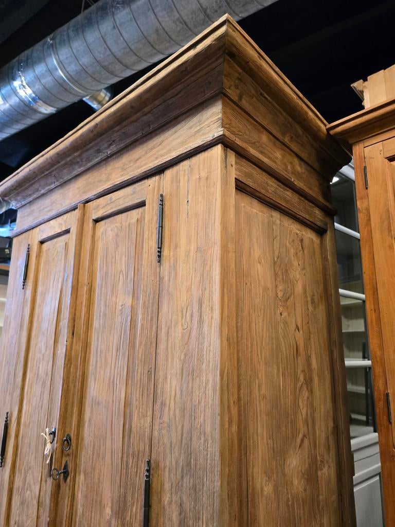 Foto 13 van Nieuw! Teakhouten linnenkast | keukenkast | kledingkast demo