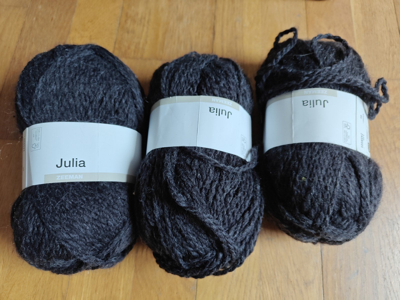3 bollen Julia garen van Zeeman, Ophalen, Nieuw, Breien of Haken, Wol of Garen