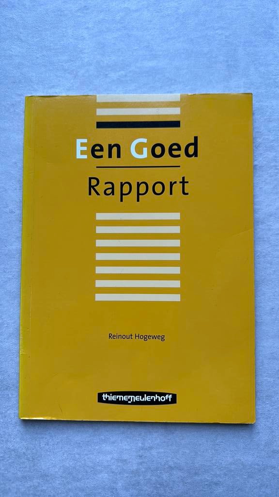 R. Hogeweg - Een goed rapport, Gelezen, R. Hogeweg, Ophalen of Verzenden, Nederlands