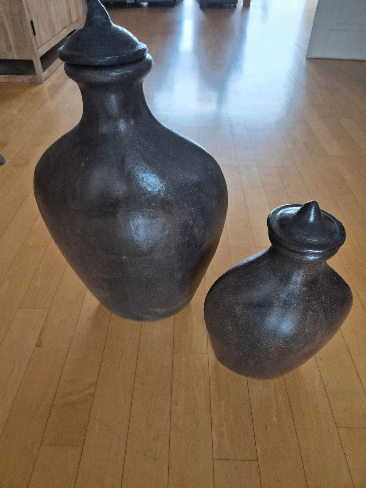 Decoratieve aardewerken vazen met deksel - set van 2, Ophalen, Bruin, Met deksel, Zo goed als nieuw