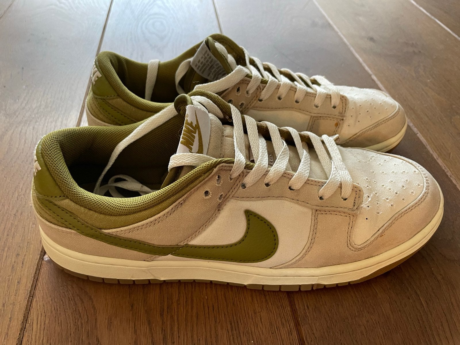 Nike Dunk Low 'Light Olive' - Maat 44, Overige kleuren, Ophalen of Verzenden, Sneakers of Gympen, Gedragen