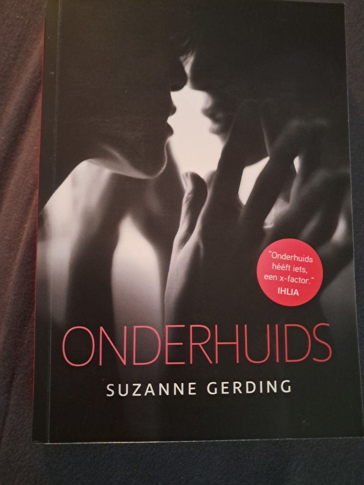 Onderhuids - Suzanne Gerding (Roman), Ophalen of Verzenden, Zo goed als nieuw, Suzanne Gerding, Nederland
