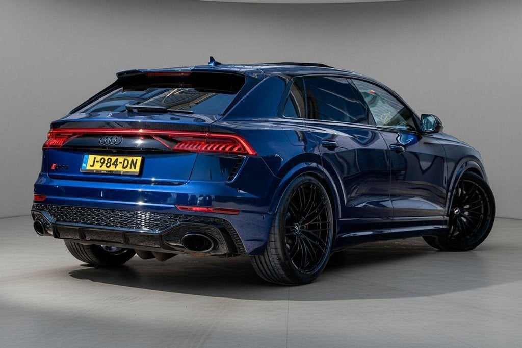 Audi RSQ8 4.0 TFSI Ceramic|Milltek|B&O|Stoelkoeling|360°|Tr, Auto's, Audi, Gebruikt, Bedrijf, Vierwielaandrijving, 3996 cc