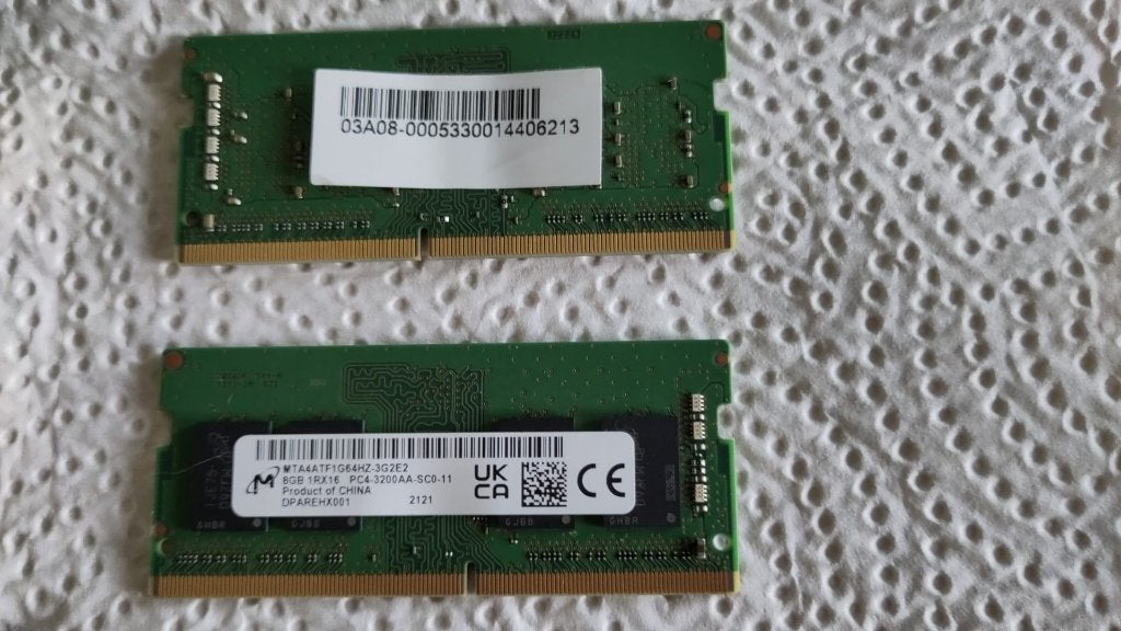 2 x micron 8 gb, Computers en Software, RAM geheugen, Ophalen, Gebruikt, DDR4, 8 GB