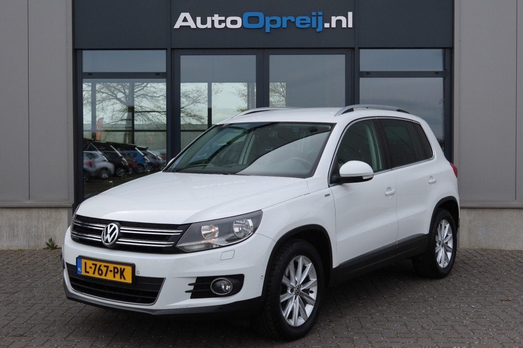 Volkswagen TIGUAN  1.4 TSI 160pk Life Clima, NAVI, Cruise, Voorwielaandrijving, Euro 5, 15 km/l, 4 cilinders