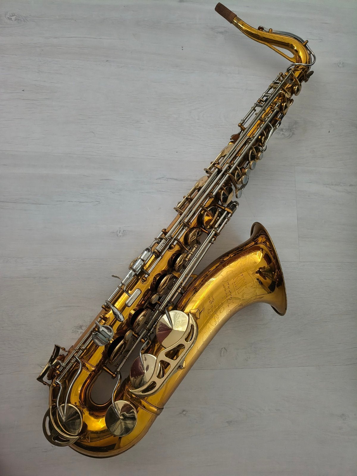 King Super 20 tenorsax, Ophalen of Verzenden, Gebruikt, Tenor, Met koffer