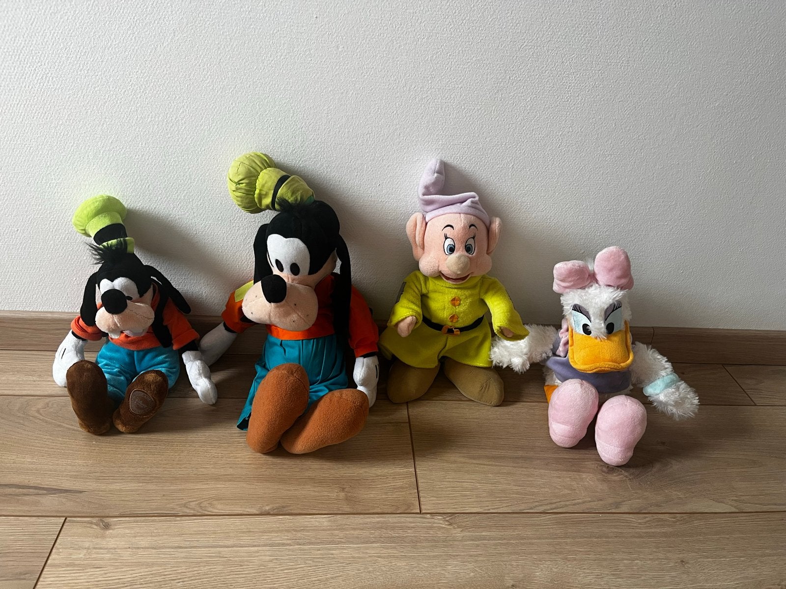 Disney Knuffels: Goofy 2x, Dommel en Katrien Duck, Verzamelen, Ophalen of Verzenden, Goofy of Pluto, Gebruikt, Knuffel