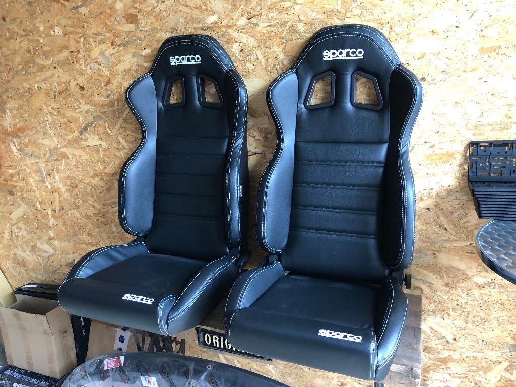 Sparco R100 Zwart sky leder Kuipstoel Sportstoel Racestoel, Auto diversen, Tuning en Styling, Ophalen of Verzenden