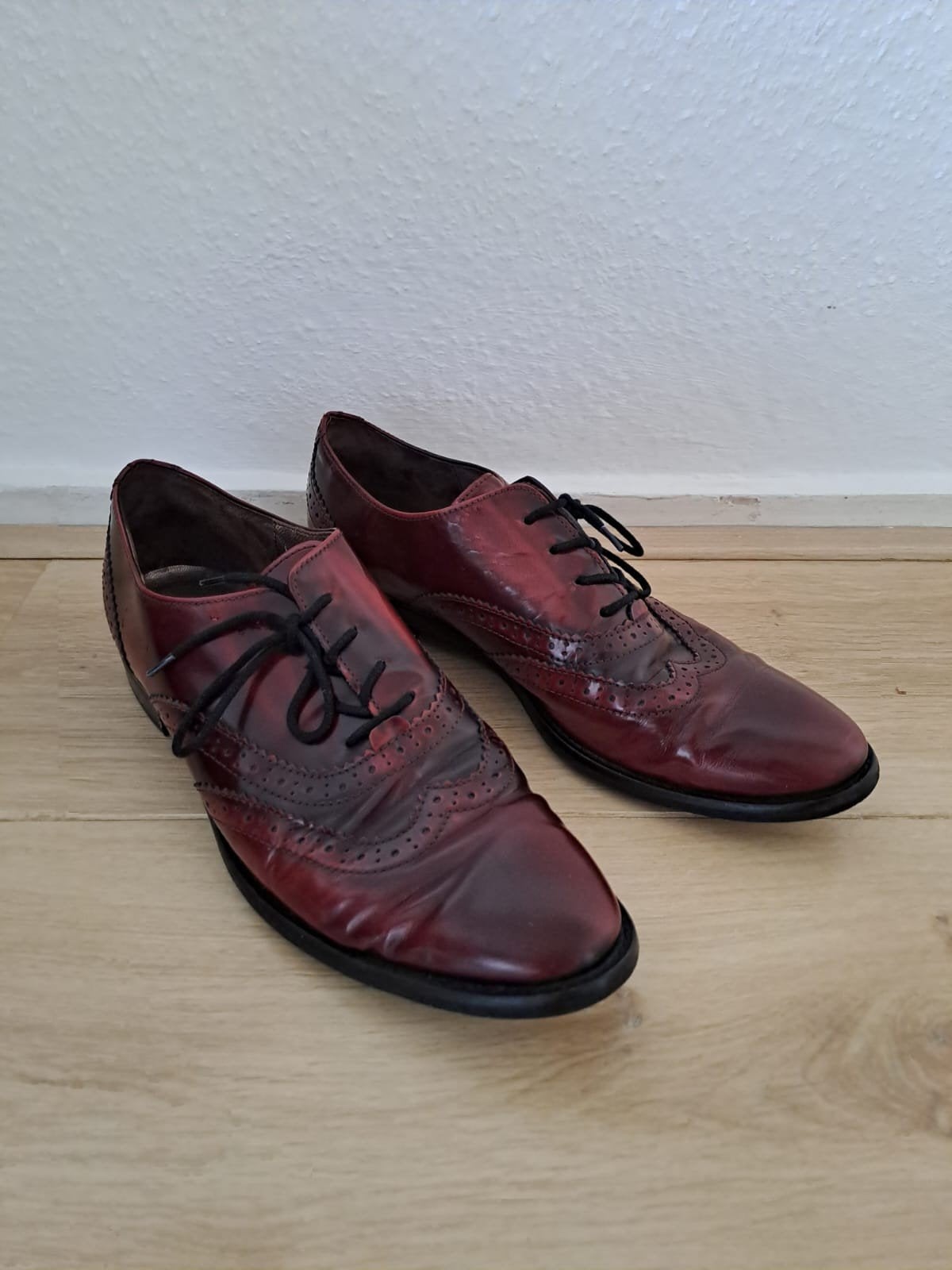 Gabor Brogues - Bordeauxrood 39 lakschoenen veterschoenen, Schoenen met lage hakken, Gabor, Ophalen of Verzenden, Gedragen