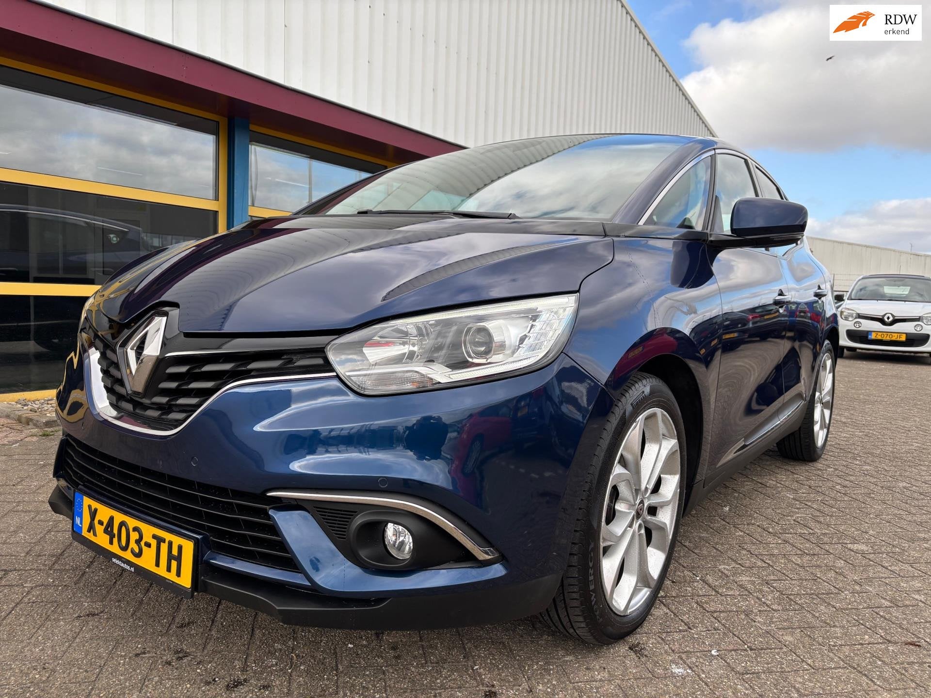 Renault Scénic 1.3 TCe AUTOMAAT NAVI AIRCO, Auto's, Dealer onderhouden, Stof, Gebruikt, 4 cilinders