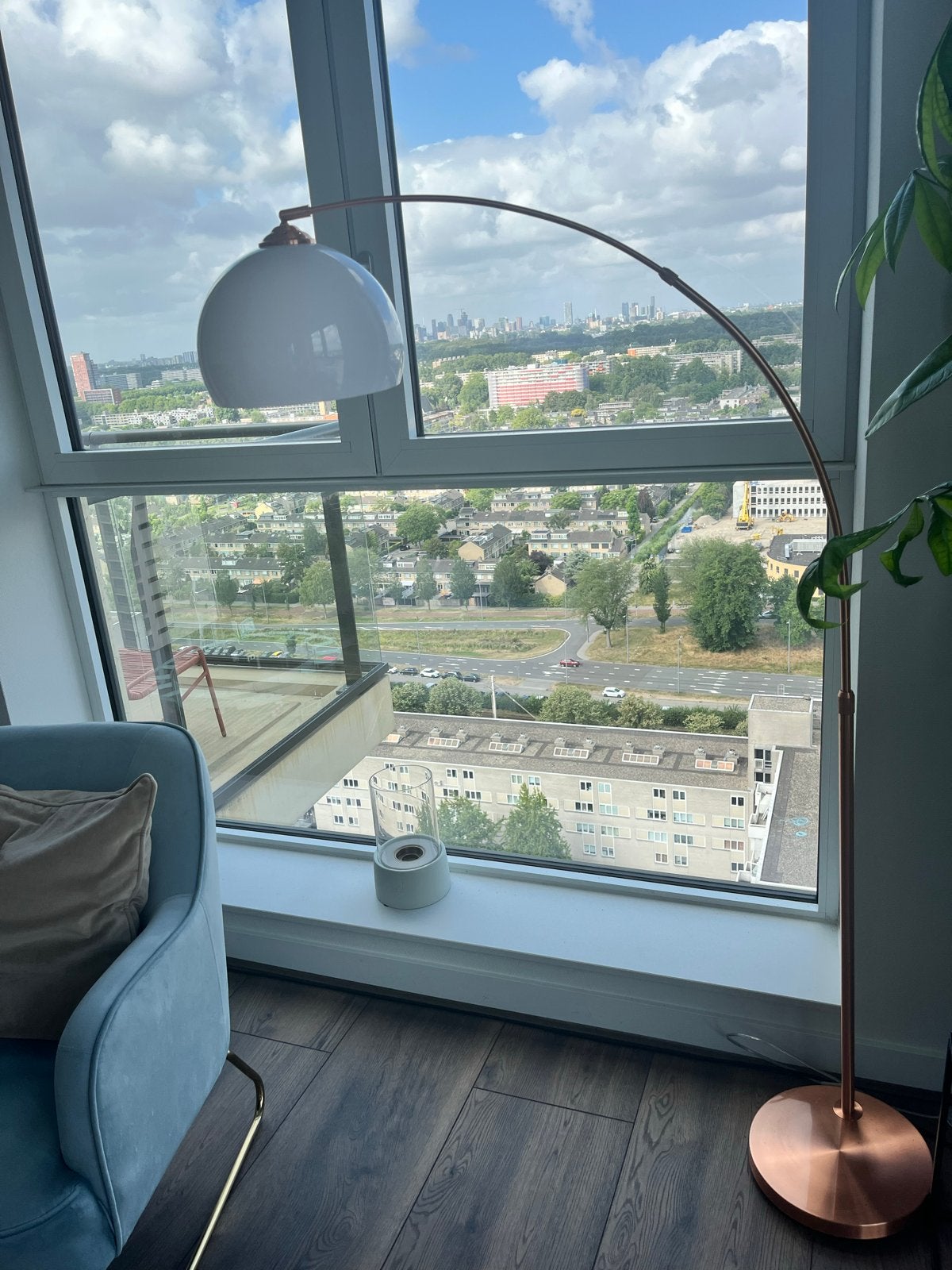 Moderne booglamp koper met witte kap - 162 cm hoog, Ophalen, Zo goed als nieuw, Metaal, 150 tot 200 cm