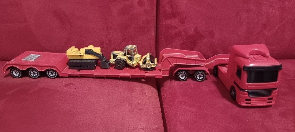 Vintage Siku 2397 Red Truck & Low Loader, Ophalen of Verzenden, Zo goed als nieuw