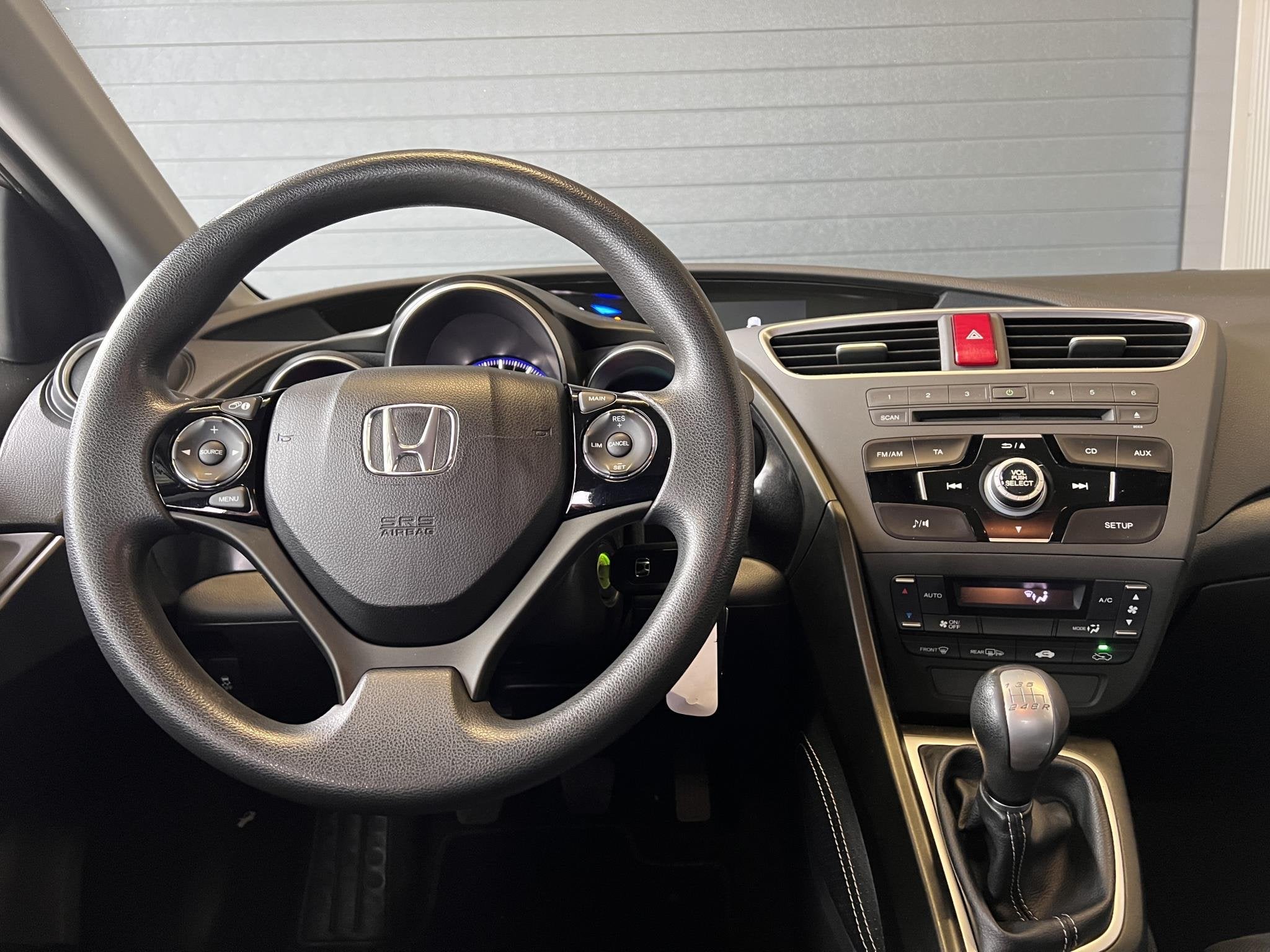 Honda Civic 1.4 Comfort | Volledig onderh. | Trekhaak | 16"L, Auto's, Voorwielaandrijving, Dealer onderhouden, Stof, Gebruikt
