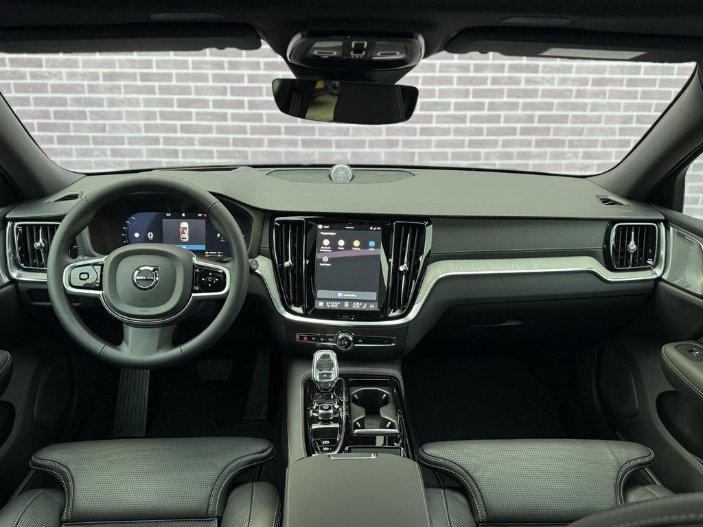 Volvo V60 2.0 T8 Plug-in hybrid AWD Ultra Dark | Custom uitl, Automaat, Euro 6, 4 cilinders, 455 pk