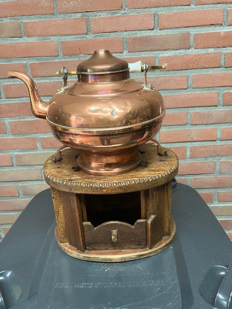 Koperen ketel met stoof, Ophalen, Koper