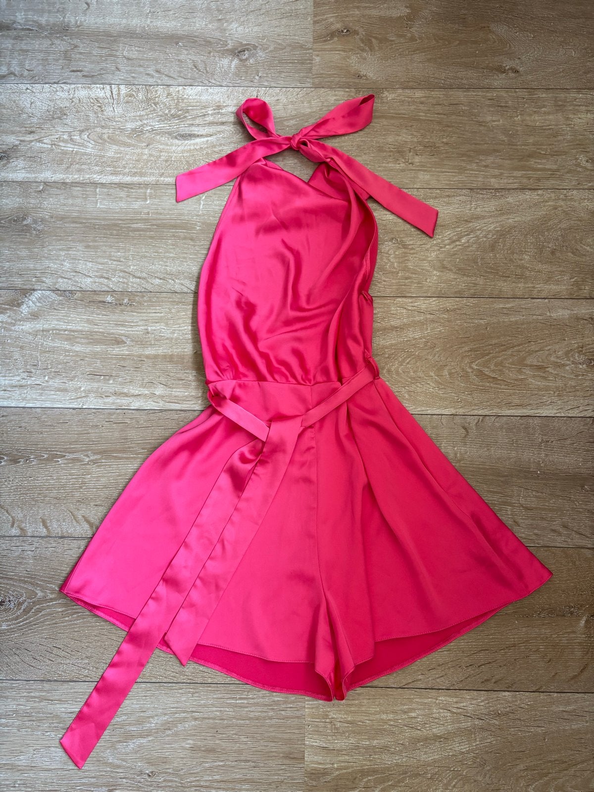 Halter jurk met ritssluiting en open rug - River Island, Ophalen of Verzenden, Zo goed als nieuw, Roze, Maat 36 (S)