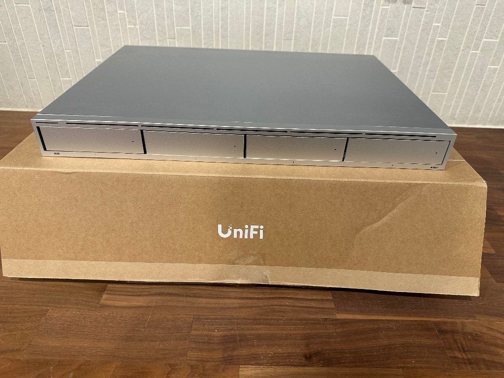 Ubiquiti UniFi Network Video Recorder (UNVR), Ophalen of Verzenden, Zo goed als nieuw