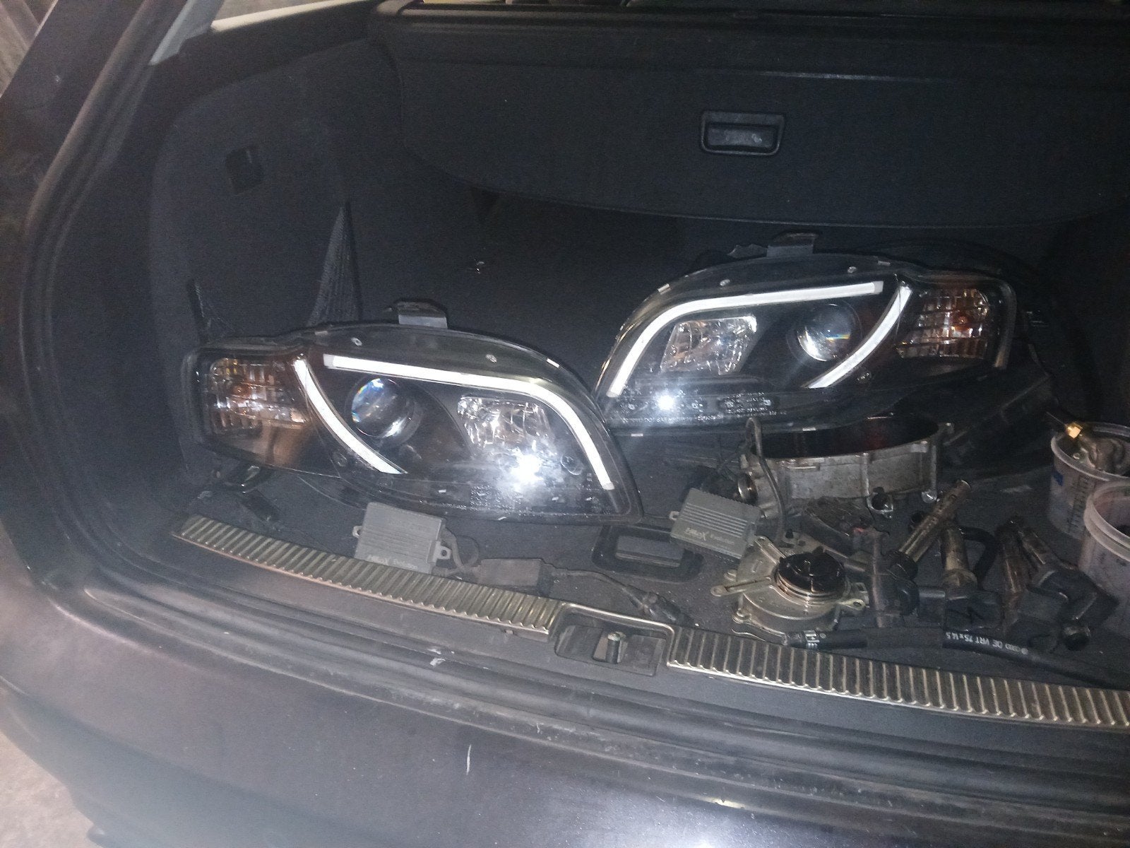 set koplampen audi a4 b7 met xenon en led., Auto-onderdelen, Verlichting, Ophalen, Audi