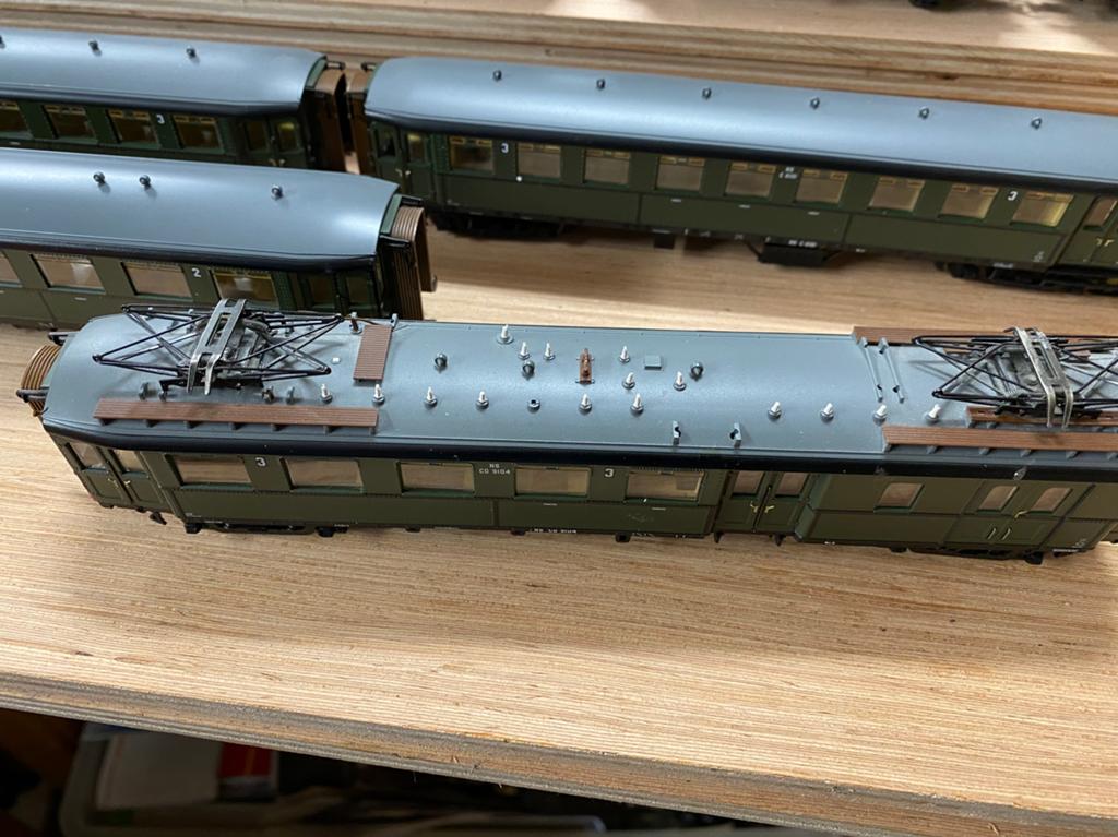 Voor wie echt iets moois zoekt. Bestaand uit 4, Hobby en Vrije tijd, Modeltreinen | H0, Gelijkstroom, Wagon, Ophalen of Verzenden
