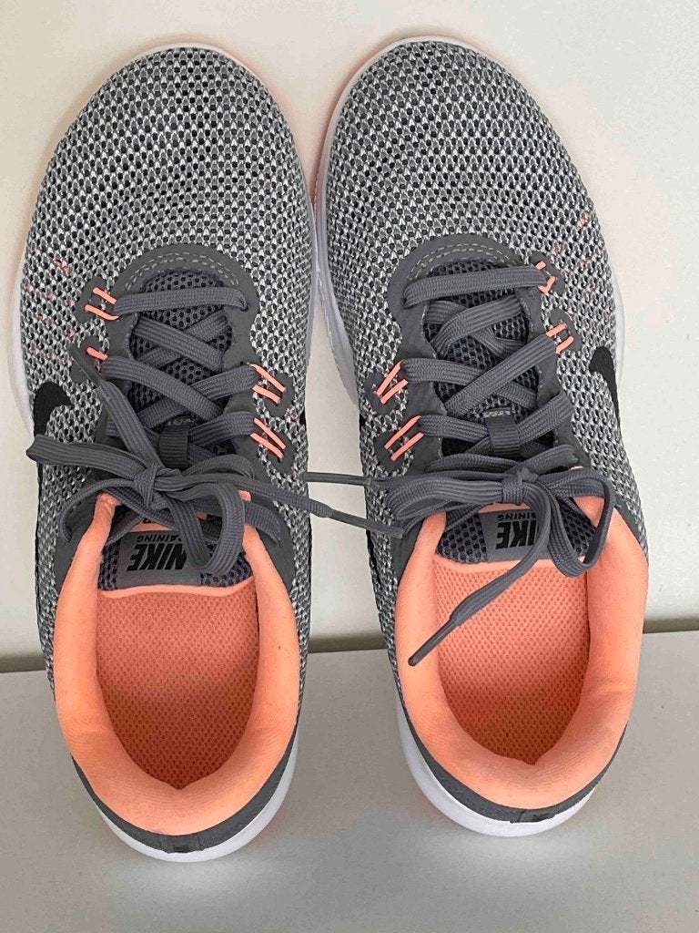 Nike Flex TR7 Maat 36 - Nieuw, Kleding | Dames, Schoenen, Ophalen of Verzenden, Sneakers of Gympen, Grijs, Nike Flex TR7