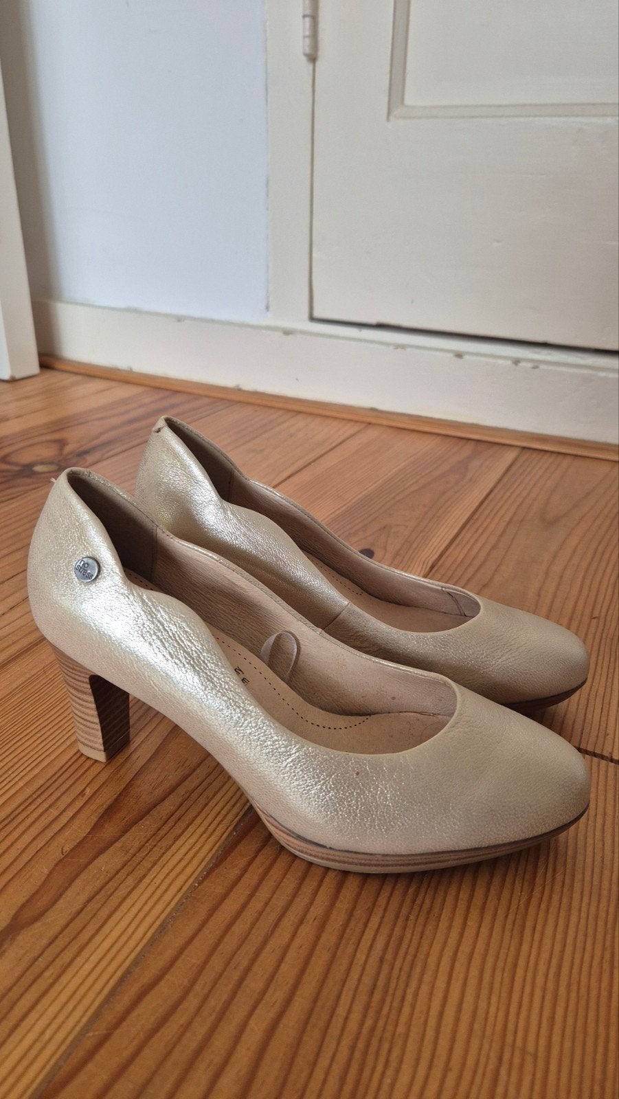 Gouden pumps No Stress met hak - Maat 37, Kleding | Dames, Pumps, Overige kleuren, Ophalen of Verzenden, Onbekend