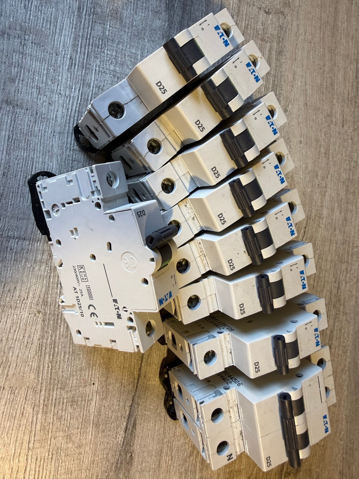 Eaton D25 installatieautomaten (10 stuks), Ophalen of Verzenden, Gebruikt, Eaton, Installatieautomaat