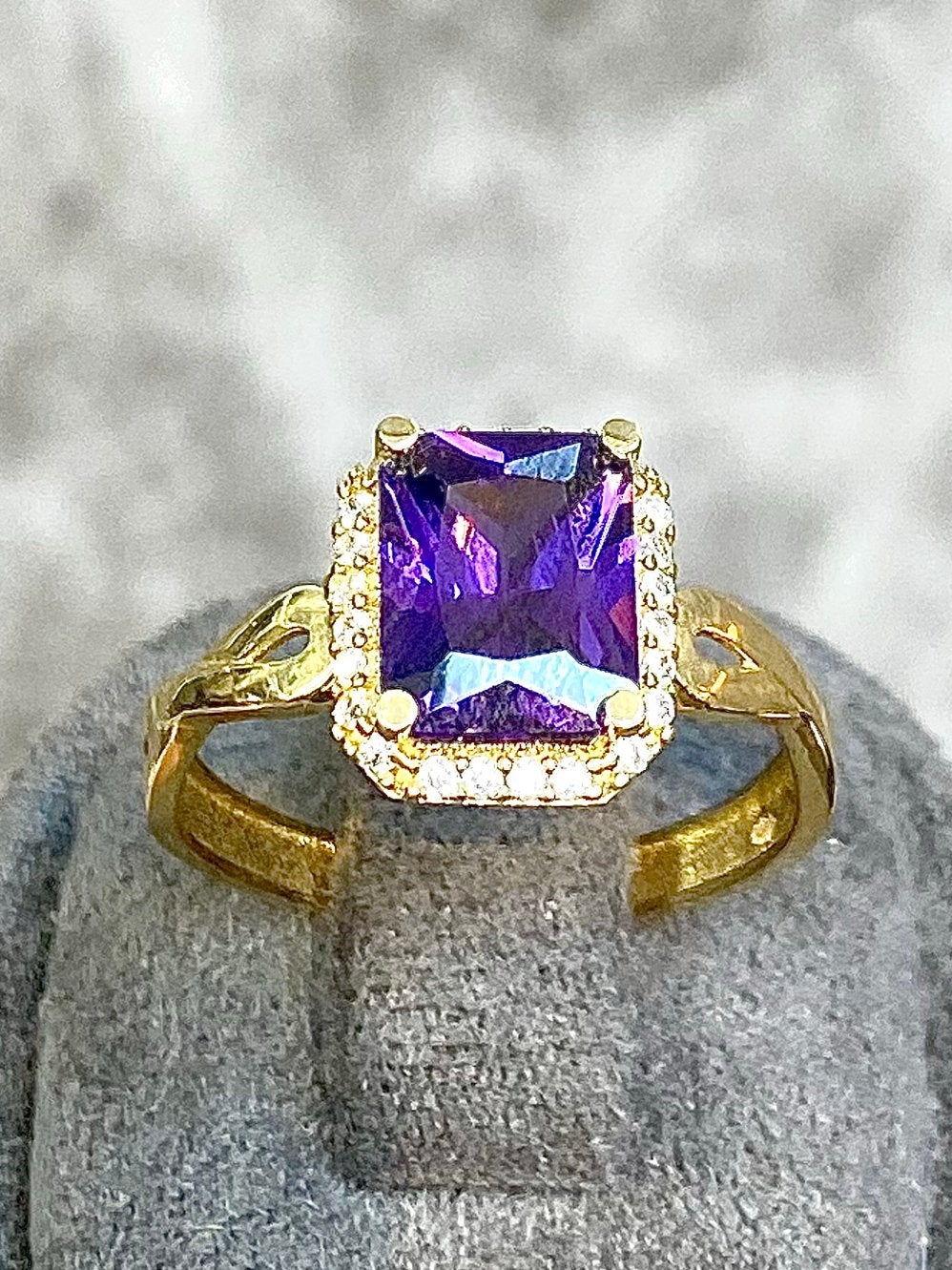 14k Gouden Ring met Edelsteen, Nieuw, Ophalen of Verzenden, 17 tot 18, Met edelsteen