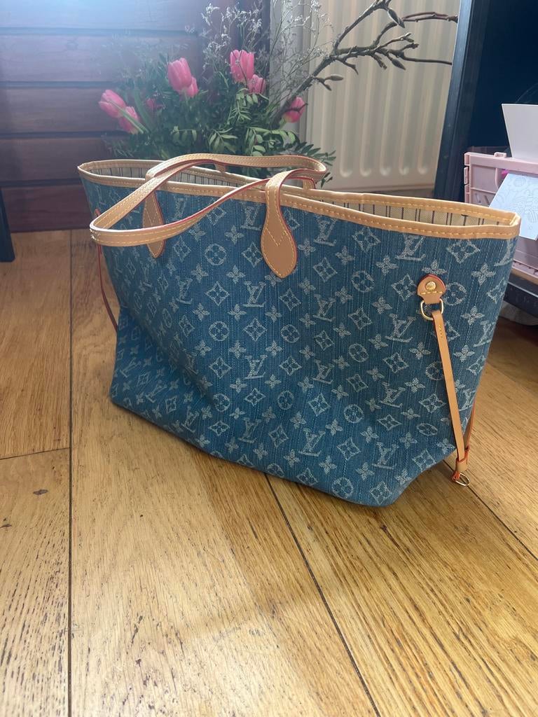 Neverfull denim tas, Ophalen of Verzenden, Zo goed als nieuw, Blauw, Shopper