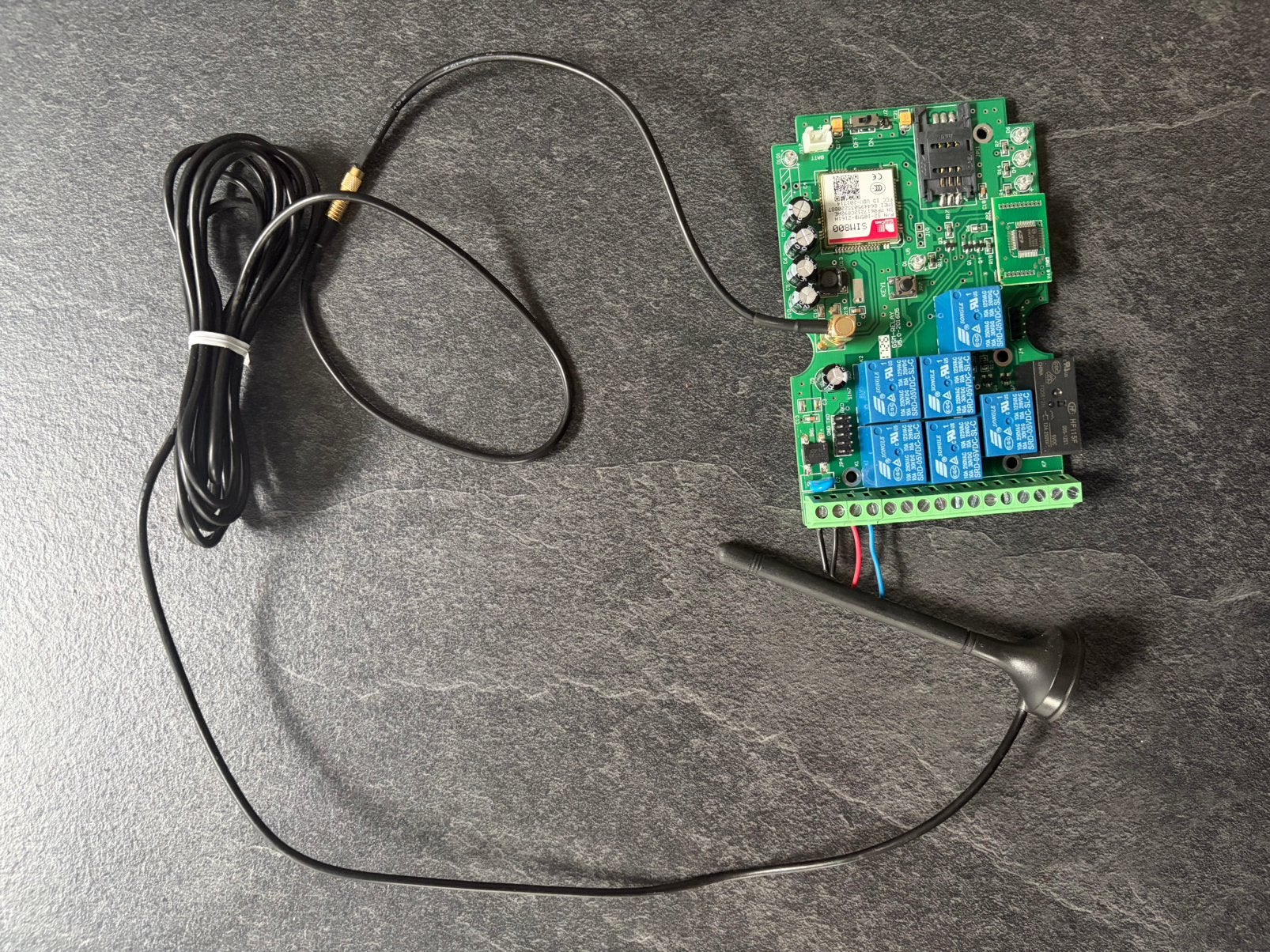 GSM-relais schakelmodule met 8 kanalen en antenne, Ophalen of Verzenden, Gebruikt