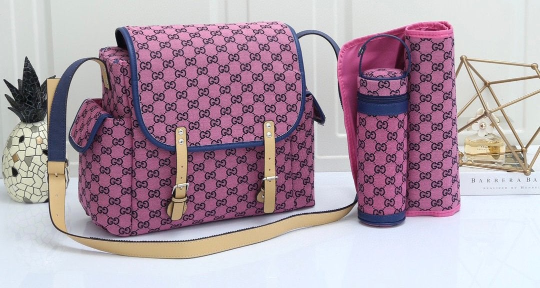 NIEUW ROZE GUCCI LUIERTAS SET!!, Ophalen of Verzenden, Nieuw, Gucci