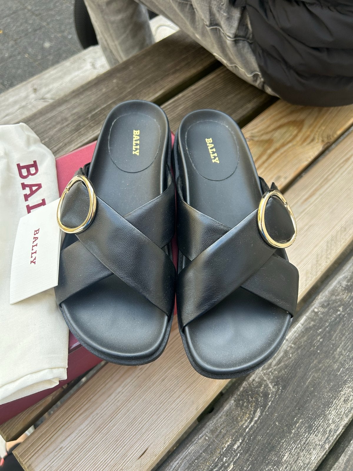 Bally sandalen maat 38 - weinig gedragen, Kleding | Dames, Schoenen, Ophalen of Verzenden, Zo goed als nieuw, Zwart, Sandalen of Muiltjes