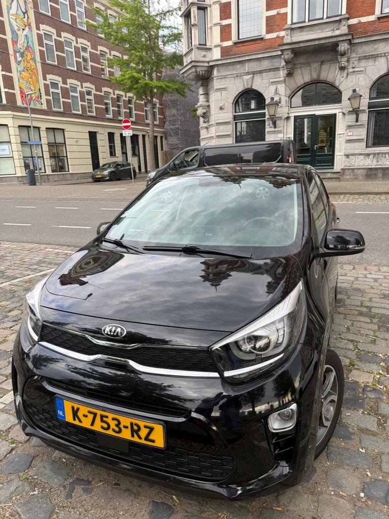 Kia Picanto 1.0 Cvvt 67pk 5-zits 2021 Zwart, Voorwielaandrijving, Parkeersensor, 4 stoelen, Zwart