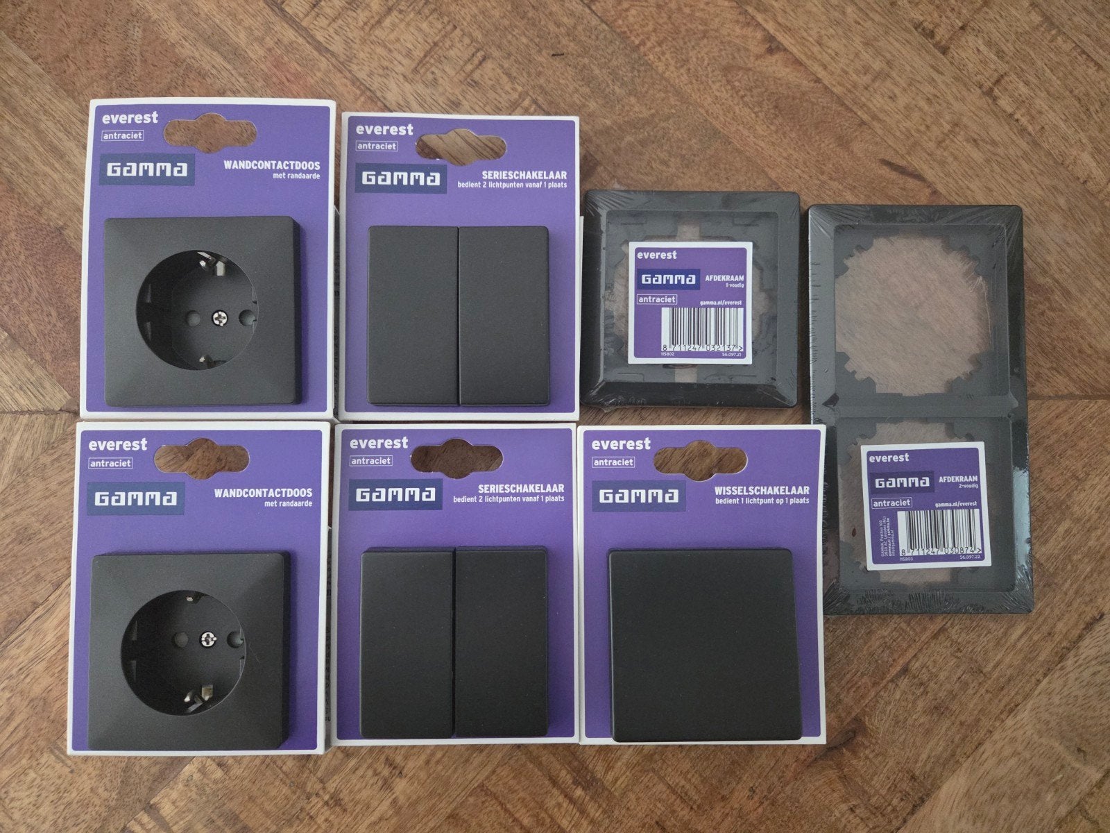 Gamma Everest schakelmateriaal (antraciet), Doe-het-zelf en Verbouw, Elektra en Kabels, Ophalen of Verzenden, Nieuw, Gamma, Schakelaar