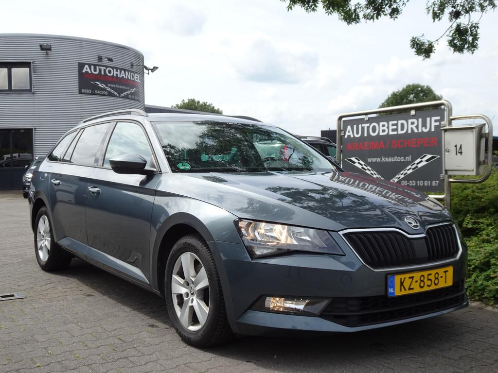 Skoda Superb Combi 1.4 TSI Active Business (bj 2017), Auto's, Voorwielaandrijving, Gebruikt, 4 cilinders, Origineel Nederlands