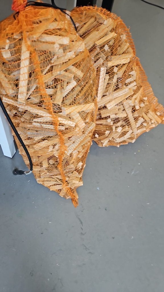 GROTE ZAKKEN AANMAAKHOUT te koop!, Tuin en Terras, Minder dan 3 m³, Ophalen, Overige houtsoorten