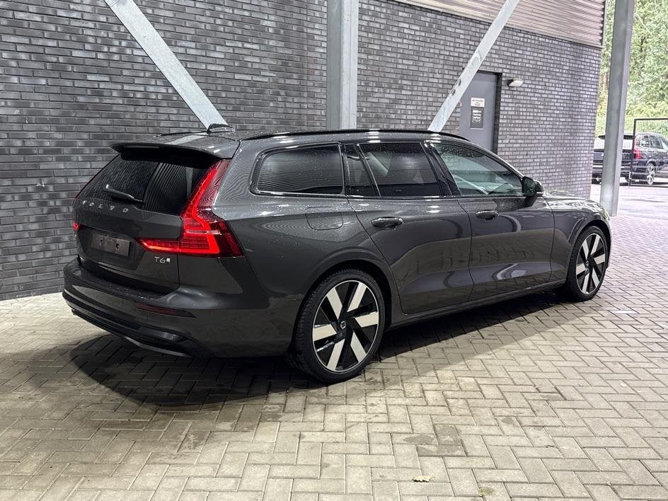 Volvo V60 T6 Plus Dark | Panoramadak | Harman/Kardon | Pilot, Automaat, Gebruikt, Euro 6, 4 cilinders