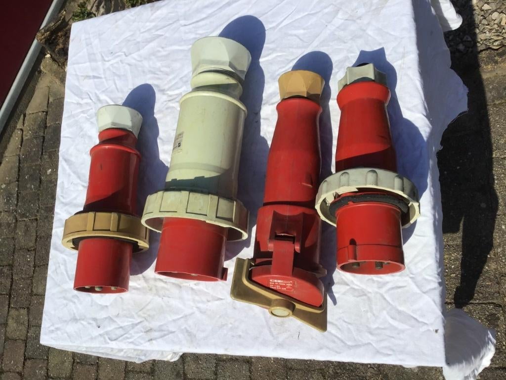 Te koop: stekkers en contrastekker, Ophalen, Gebruikt, Stekker