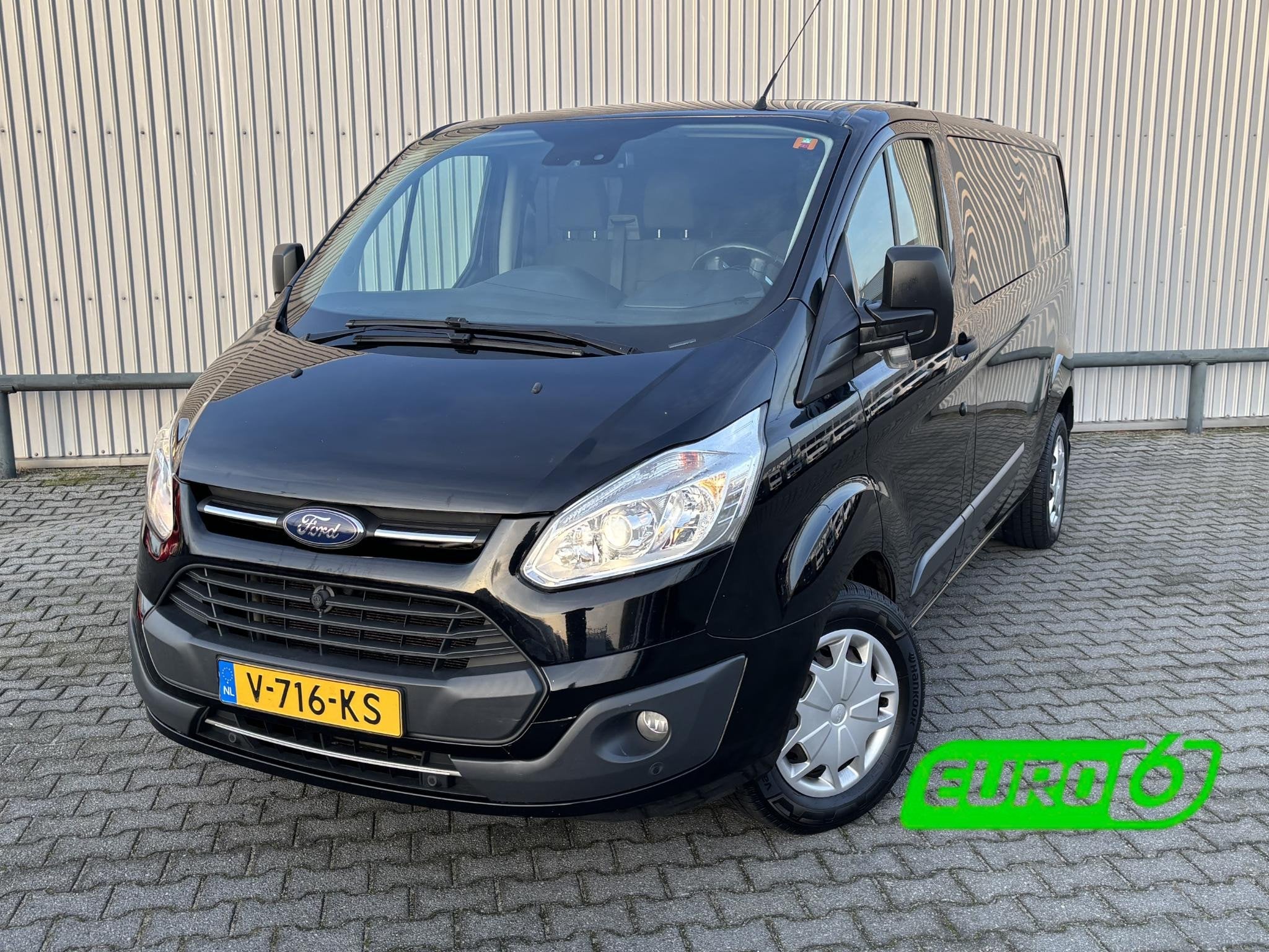 Ford Transit Custom 2.0 L2H1 DC 6PERS*AUTOM.*A/C*CRUISE*NAVI, Auto's, Stof, 4 cilinders, Bluetooth, Bedrijf