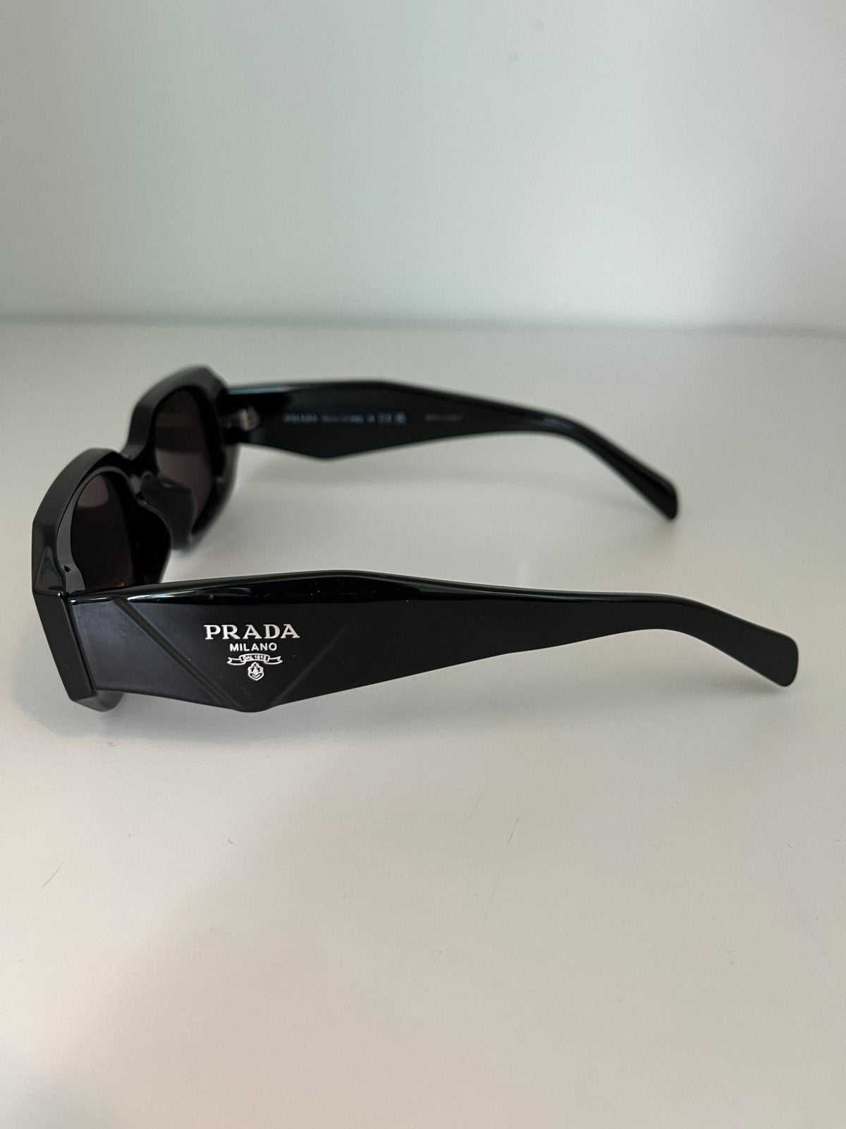 Prada zonnebril, Overige merken, Zonnebril, Zwart, Nieuw
