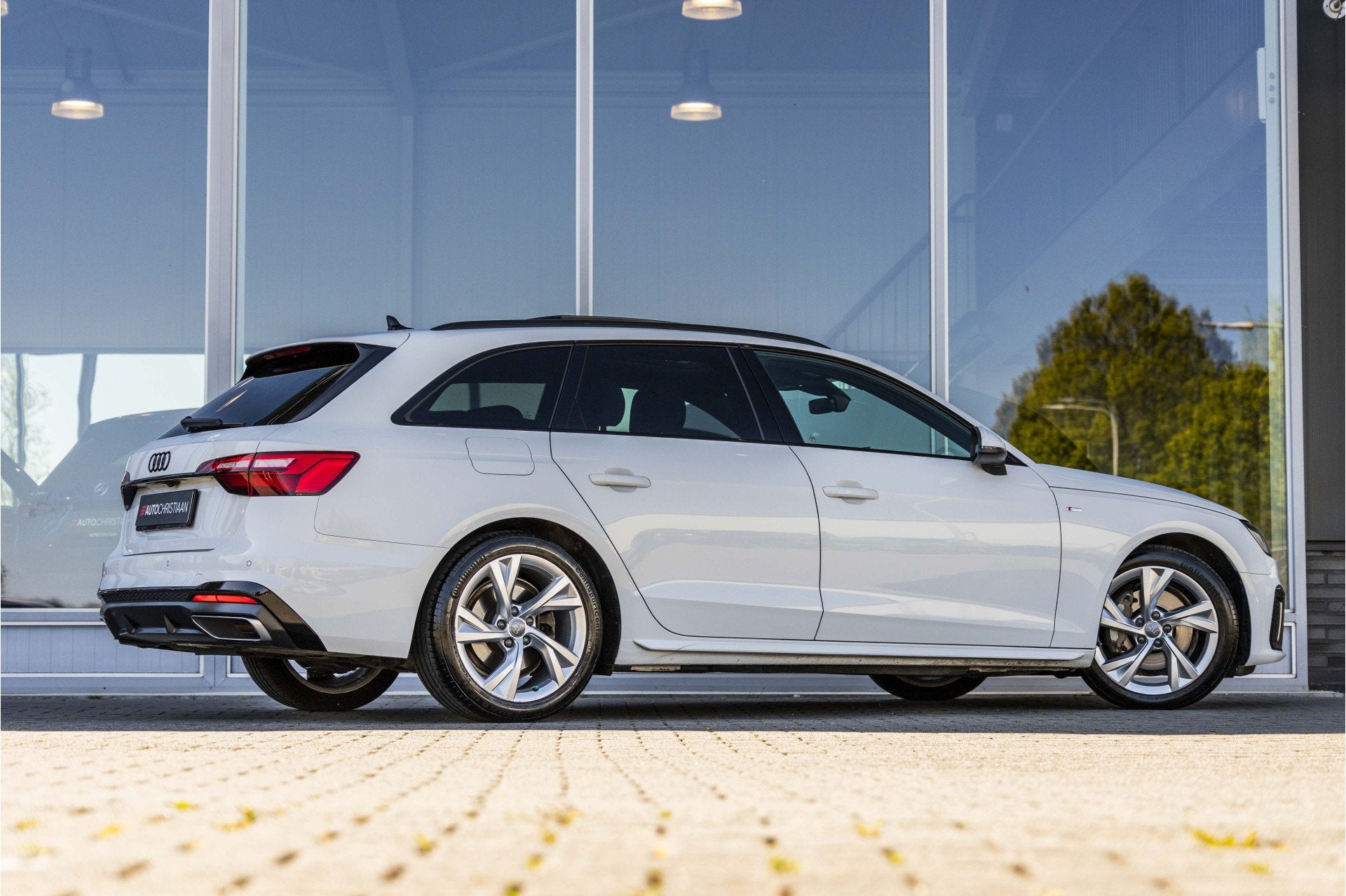 Audi A4 Avant 40 TFSI S edition Competition | Pano | Memory, 12 maanden, Gebruikt, 4 cilinders, A4