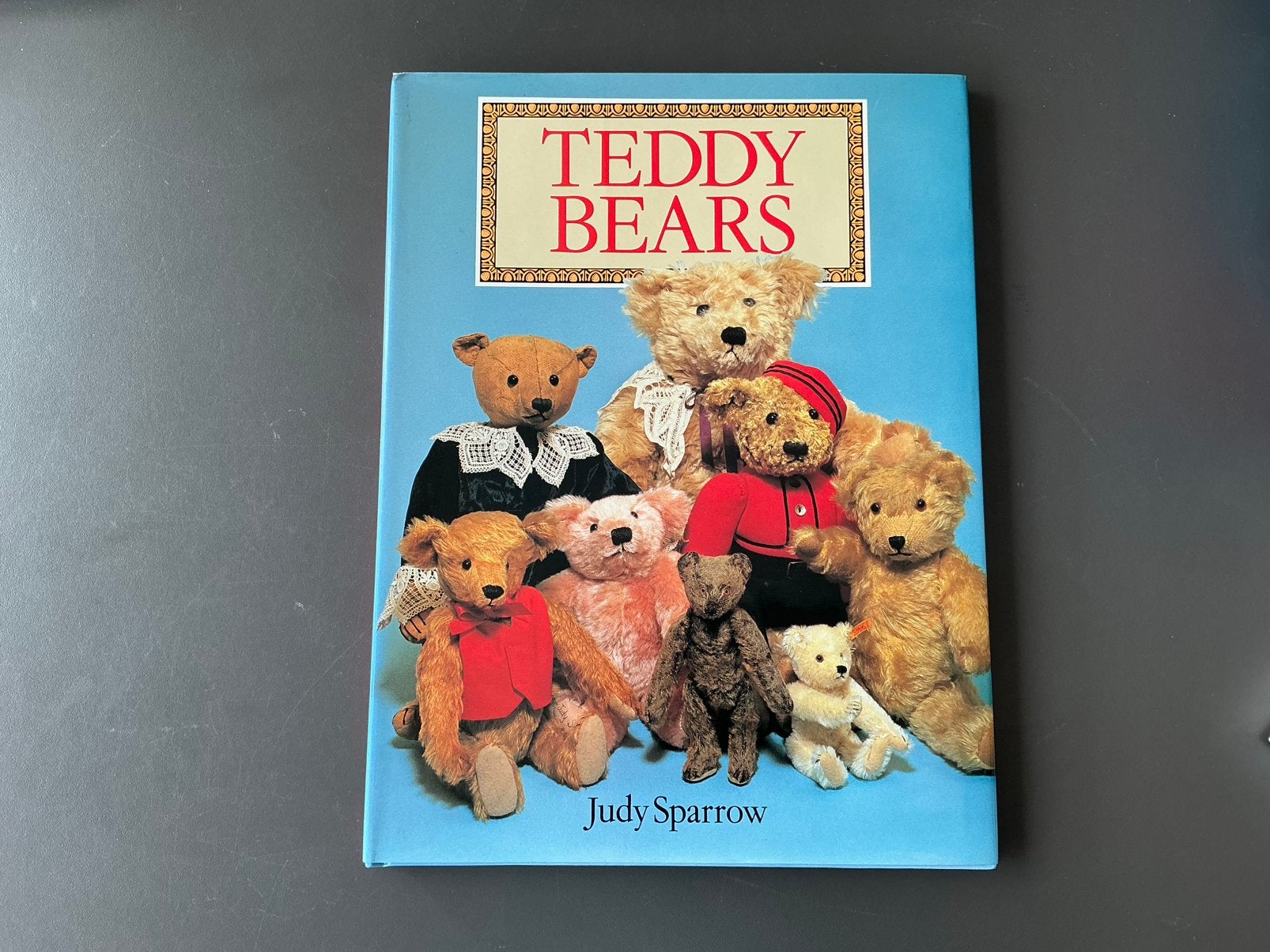 Teddy bears - Judy Sparrow - teddyberen verzamelen - beren, Ophalen of Verzenden, Zo goed als nieuw