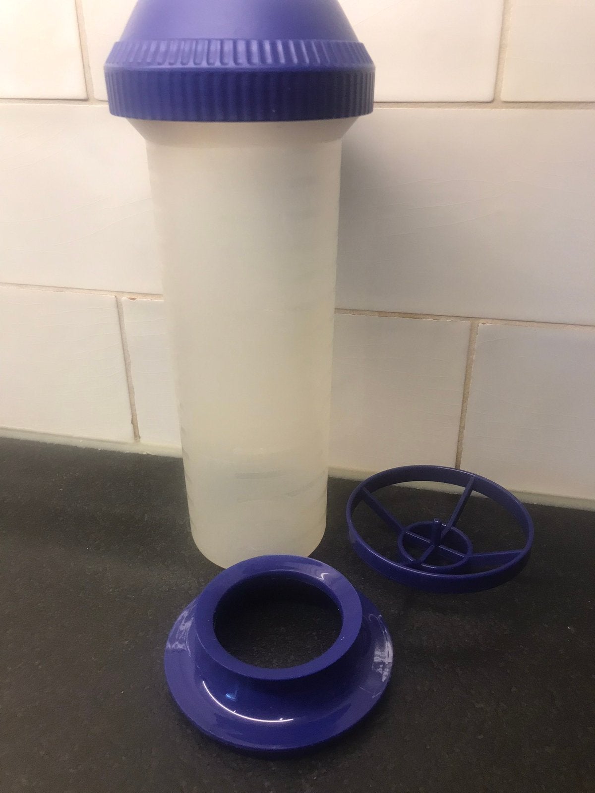 Tupperware quickshaker mix-max 750 ml shaker beker schroef, Blauw, Beker of Kan, 750 ml, Ophalen of Verzenden