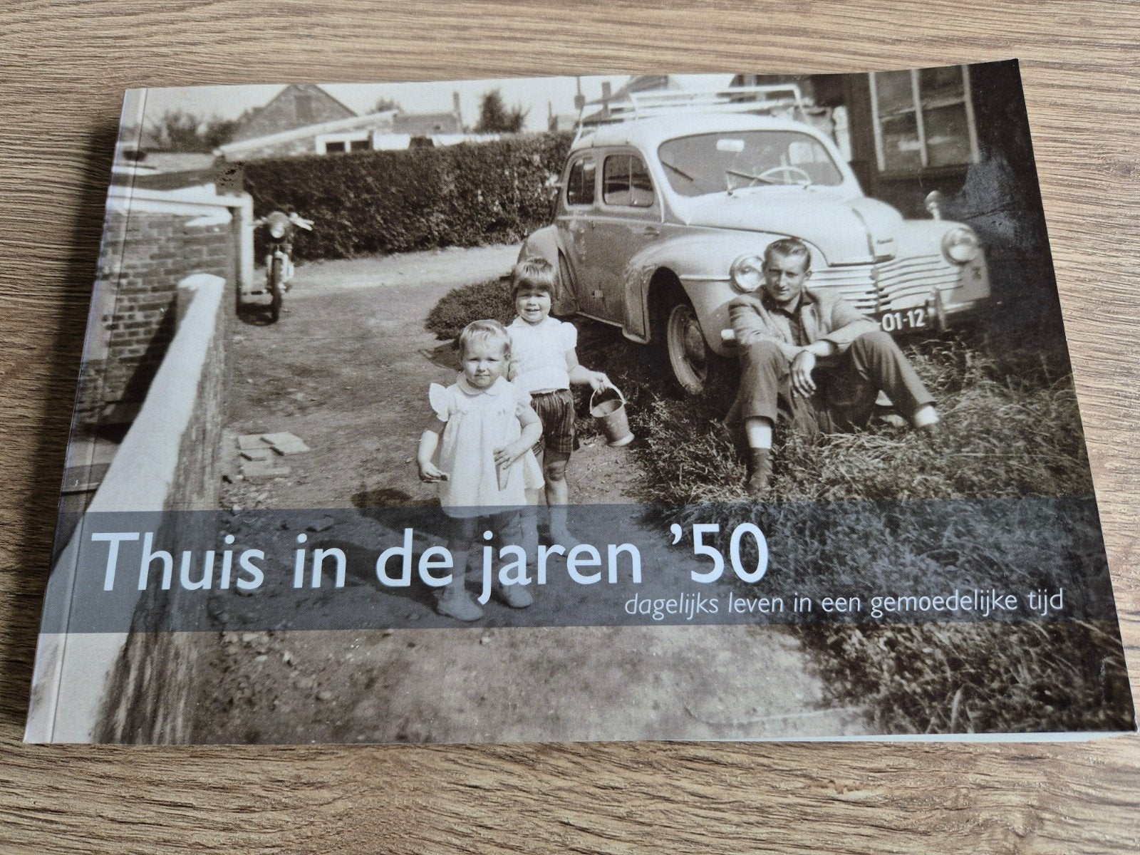 Thuis in de jaren '50, Ophalen of Verzenden, Zo goed als nieuw