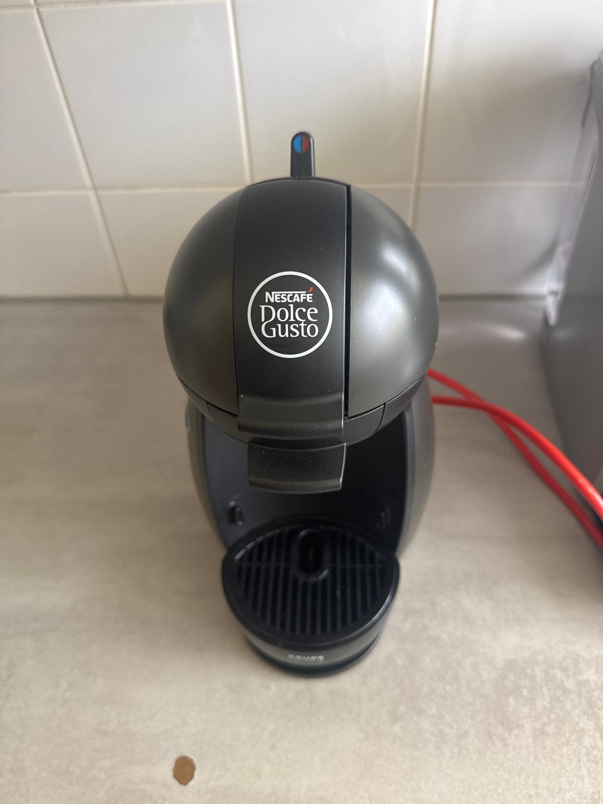 Nescafé Dolce Gusto Krups KP100 koffiezetapparaat, Ophalen, Koffiepads en cups, Gebruikt, Koffiemachine