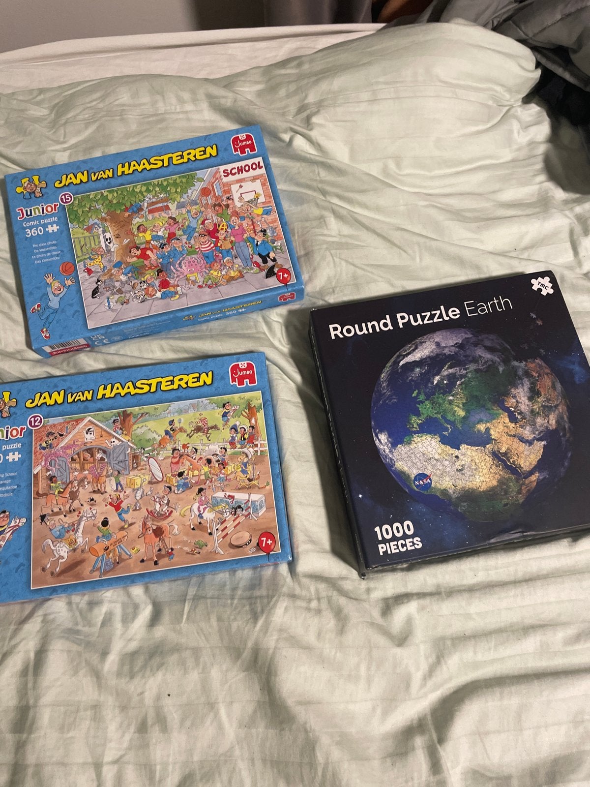 3 Legpuzzels: Jan van Haasteren (2x) en Round Puzzle Earth, Ophalen, 500 t/m 1500 stukjes, Gebruikt, Legpuzzel