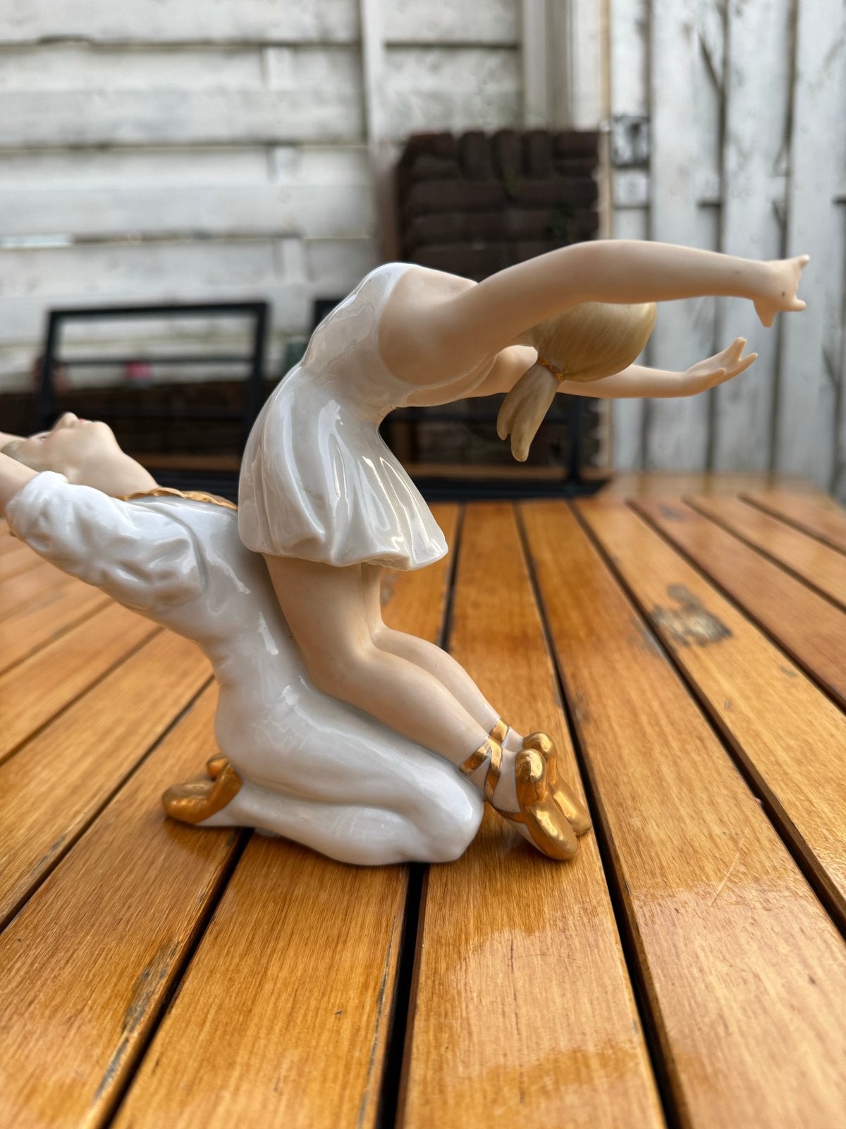 Prachtig porseleinen beeld van dansers , - Perfecte staat!, Ophalen of Verzenden, Zo goed als nieuw, Mens