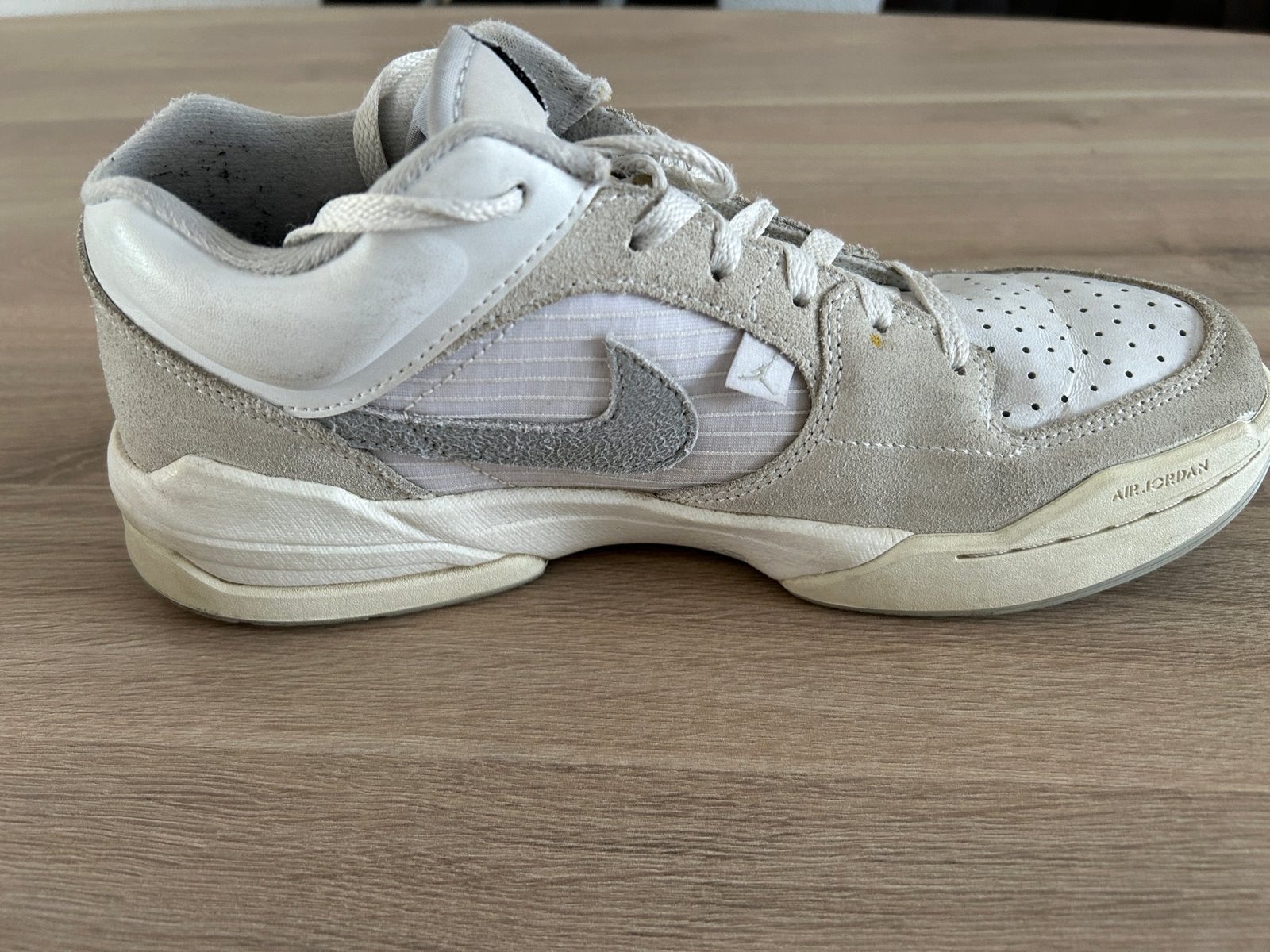 Gedragen Nike Air Jordan Formula 23 maat 41 Wit Stadium 90, Wit, Ophalen of Verzenden, Sneakers of Gympen, Gedragen