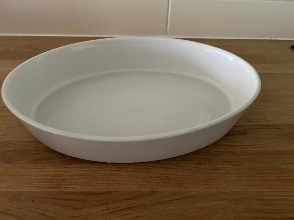 Witte ovale ovenschaal, Ophalen of Verzenden, Ovaal, Porselein of Keramiek