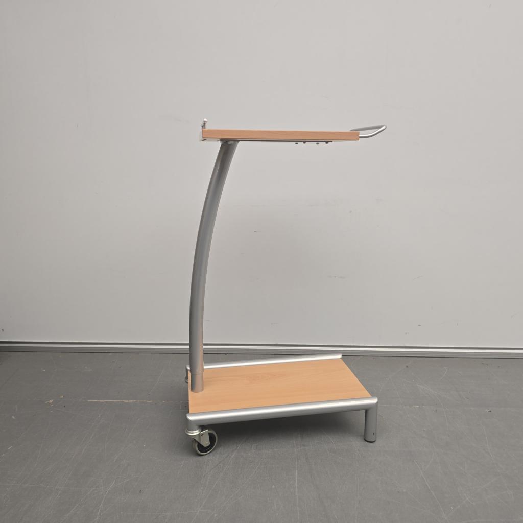 Verrijdbare beamertafel / presentatietafel - 90 cm hoog, Computers en Software, Laptoptafels, Gebruikt